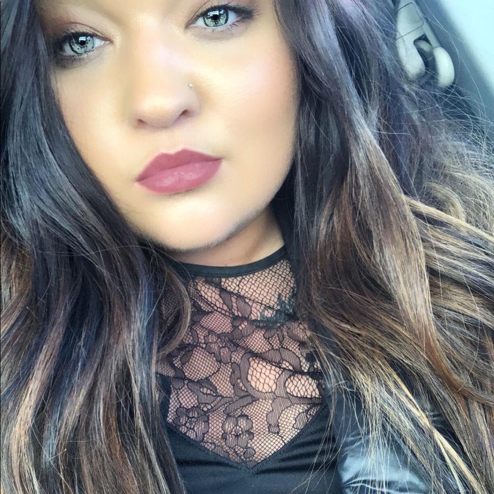 Meet your Posher, Cortney